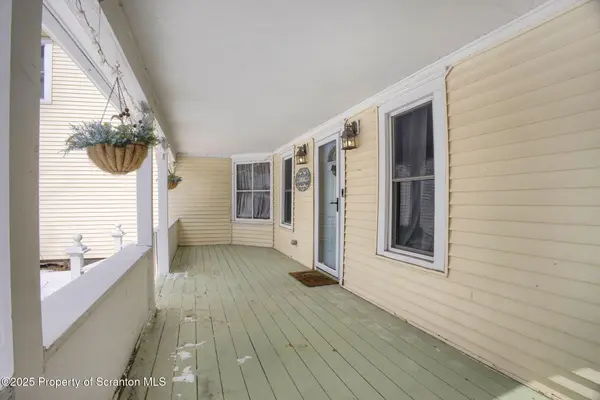 654 Cribbs RD, Lakewood, PA 18439