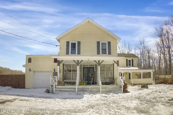 654 Cribbs RD, Lakewood, PA 18439