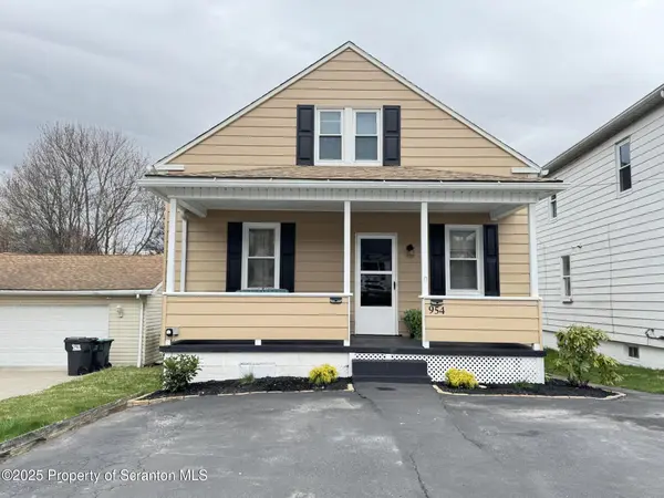 954 Lattimer RD, Hazle Twp, PA 18202