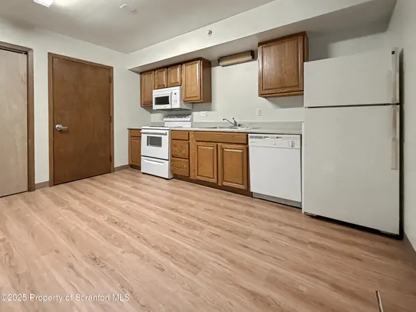 42 Nittany DR #Hemlock 1, Lehman, PA 18627