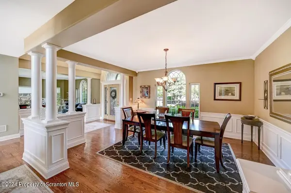 102 Powell DR #L 33, South Abington Twp, PA 18411
