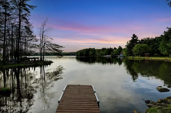 330 Stillwater DR, Pocono Summit, PA 18346