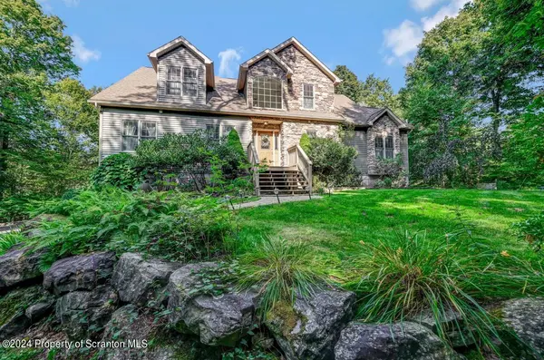 282 Riverfront WAY, Gouldsboro, PA 18424
