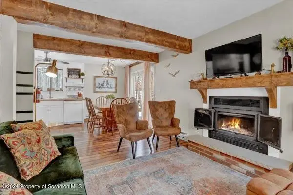 159 Rainbow DR, Lackawaxen, PA 18435