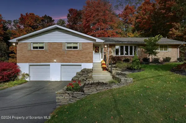 507 Sumner AVE, South Abington Twp, PA 18411