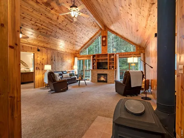 1035 Streamside, Drake, CO 80515