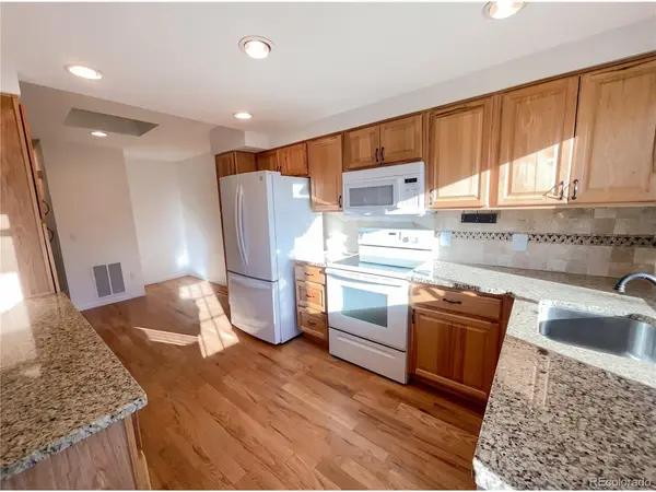 3075 E Long, Centennial, CO 80122