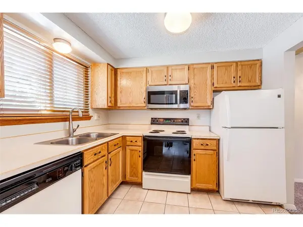 469 E Highline, Littleton, CO 80122
