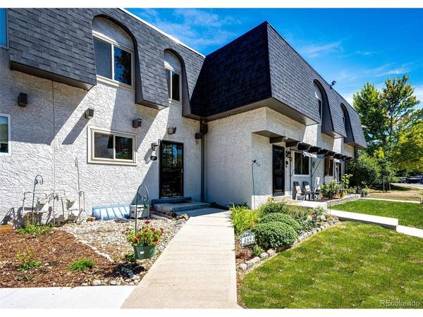 469 E Highline, Littleton, CO 80122