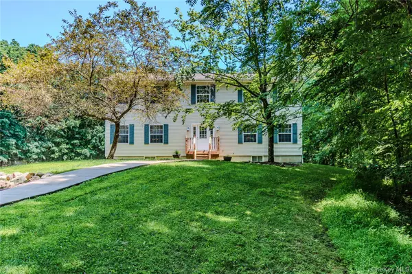 276 Spruce RD, Middletown, NY 10940