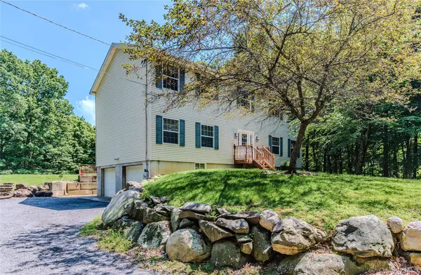 276 Spruce RD, Middletown, NY 10940