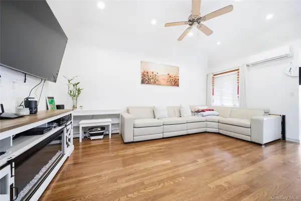 53-74 62nd ST, Maspeth, NY 11378