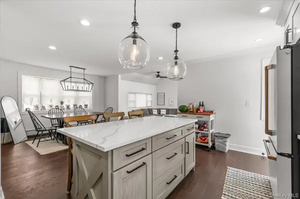 78 Broadway, Bethpage, NY 11714