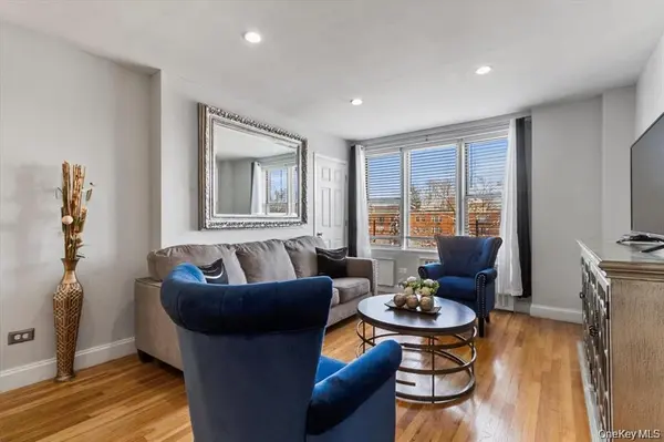 5425 Valles AVE #3F, Bronx, NY 10471