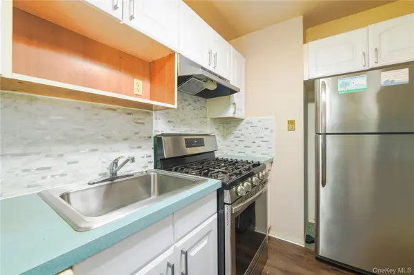 225-35 88 AVE #42-9, Queens Village, NY 11427