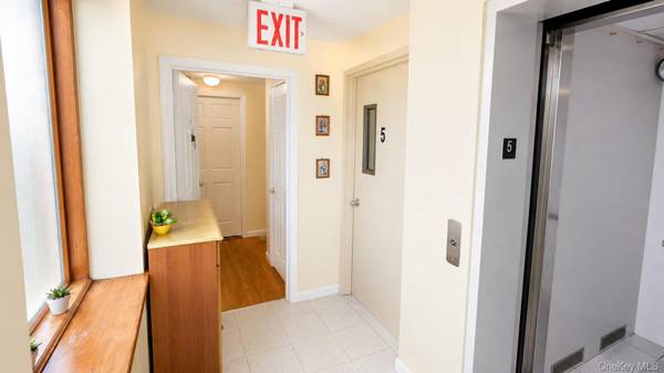 339 Avenue P #6B, Brooklyn, NY 11204