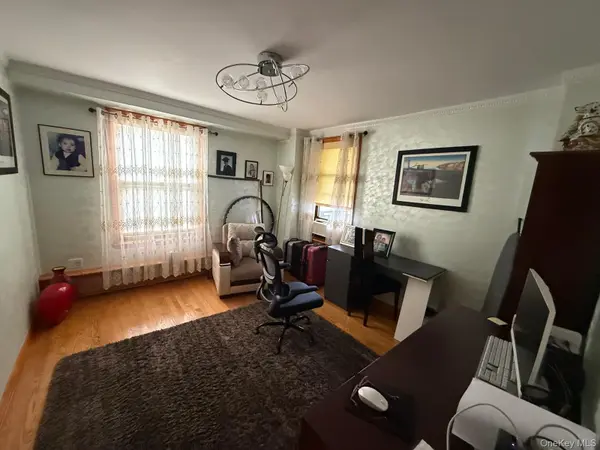 61-25 98th ST #10J, Rego Park, NY 11374