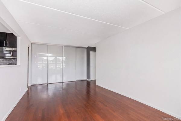 1155 Warburton AVE #5A, Yonkers, NY 10701