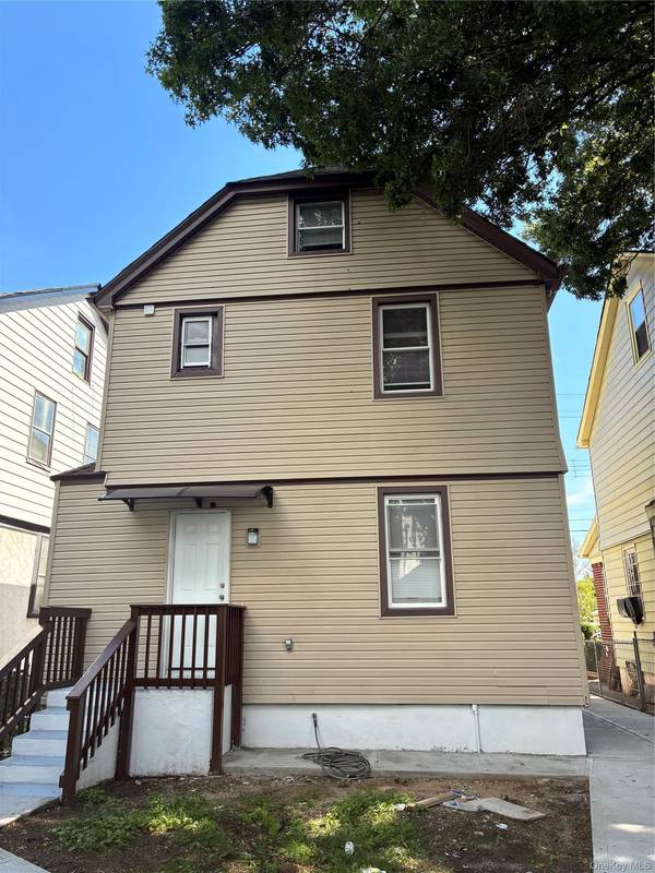 205-15 111TH AVE, Saint Albans, NY 11412