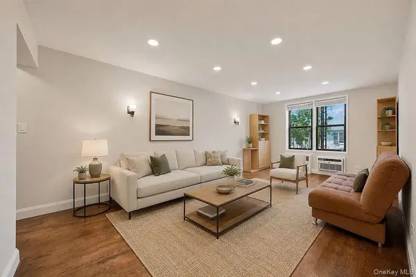 50-21 39th PL #2E, Sunnyside, NY 11104