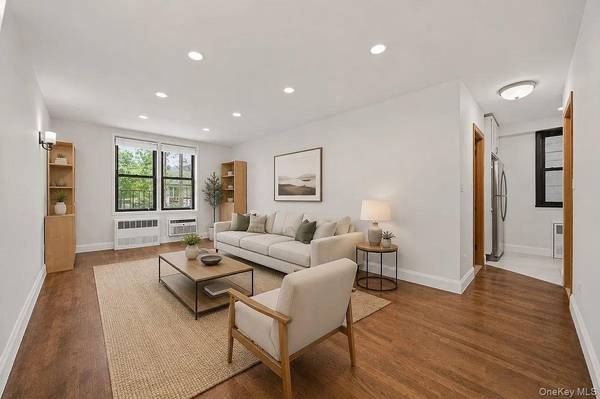 50-21 39th PL #2E, Sunnyside, NY 11104