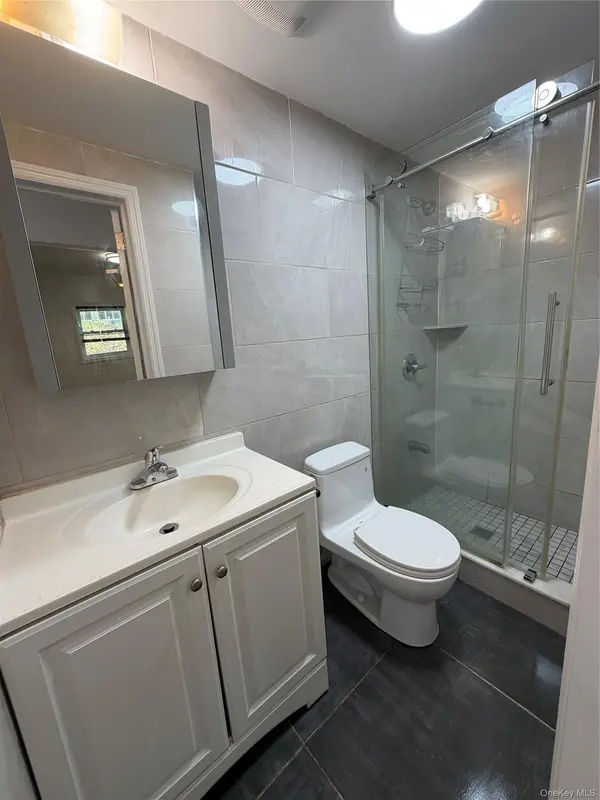 2067 Van Hoesen AVE #1 FL, Bronx, NY 10461
