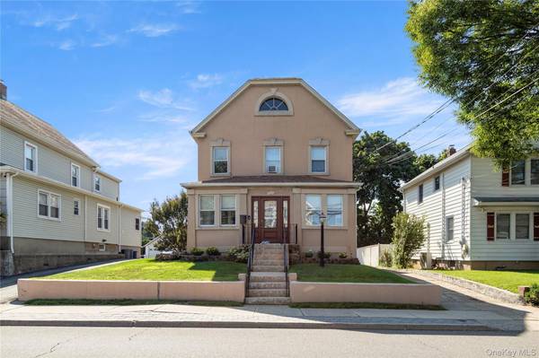 26 S Bayles AVE, Port Washington, NY 11050