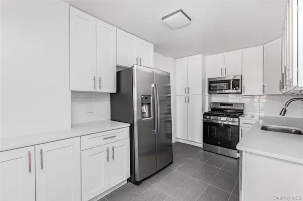 2500 Johnson AVE #6M, Bronx, NY 10463