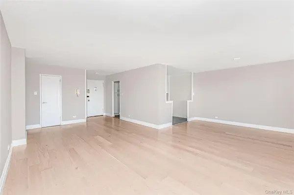 2500 Johnson AVE #6M, Bronx, NY 10463