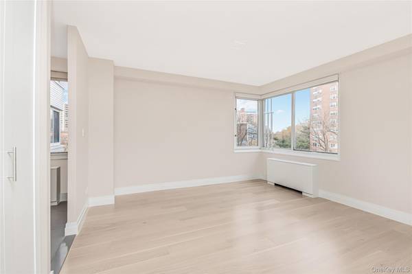 3333 Henry Hudson Pkwy #5S, Bronx, NY 10463