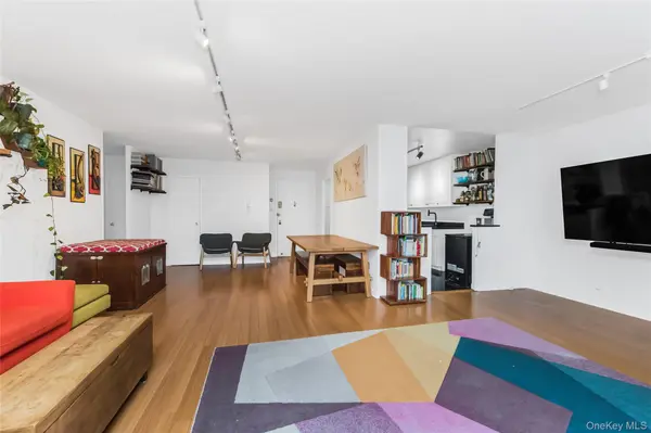 2500 Johnson AVE #15G, Bronx, NY 10463