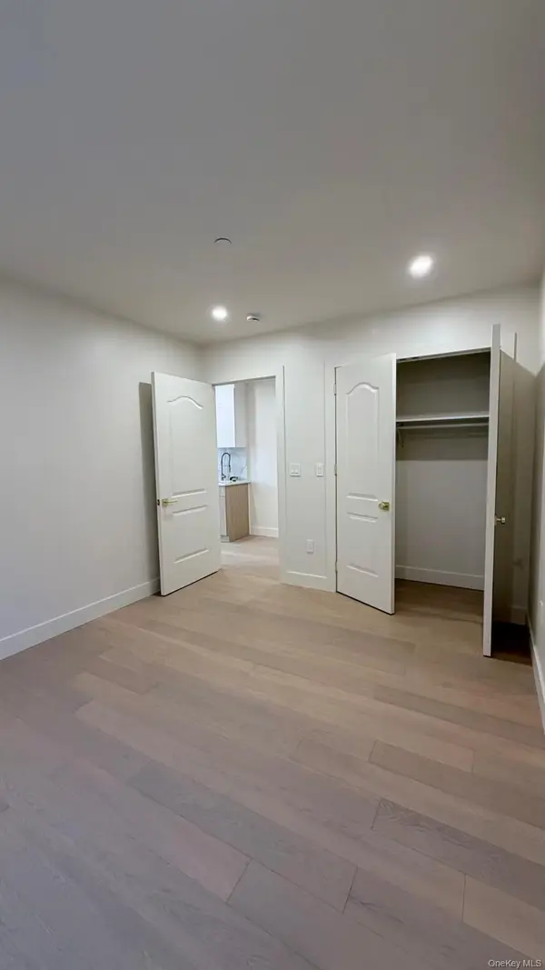 52-41 72nd PL, Maspeth, NY 11378