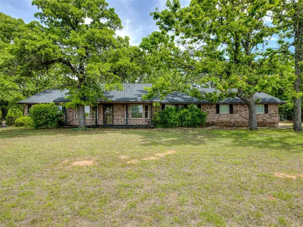 8600 Towering Oaks, Noble, OK 73068