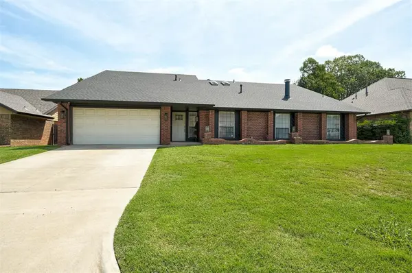 14108 Osage DR, Edmond, OK 73013
