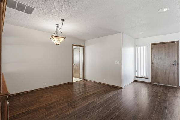 10337 Kendal AVE, Yukon, OK 73099