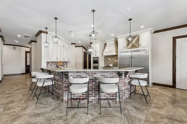15708 Laguna DR, Edmond, OK 73013