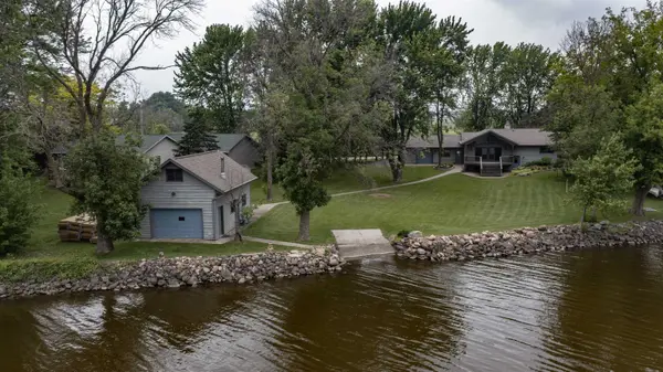 9205 WILLOW LN, Fremont, WI 54940