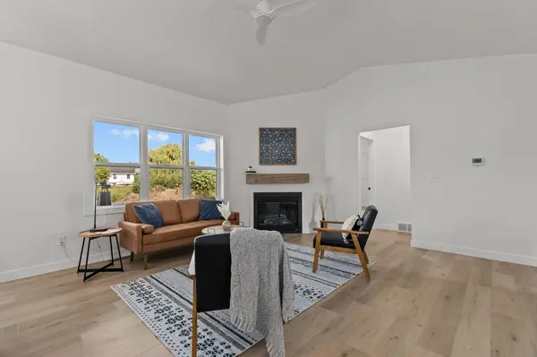 275 JASMINE DR, Berlin, WI 54923