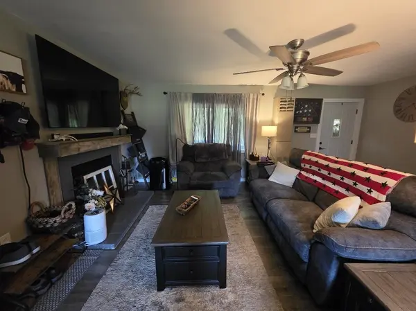 W6583 PORTERS LAKE RD, Wautoma, WI 54982