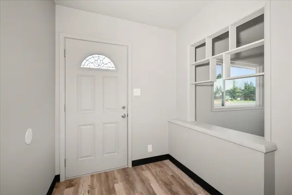 525 N Long Rd, Greenacres, WA 99016
