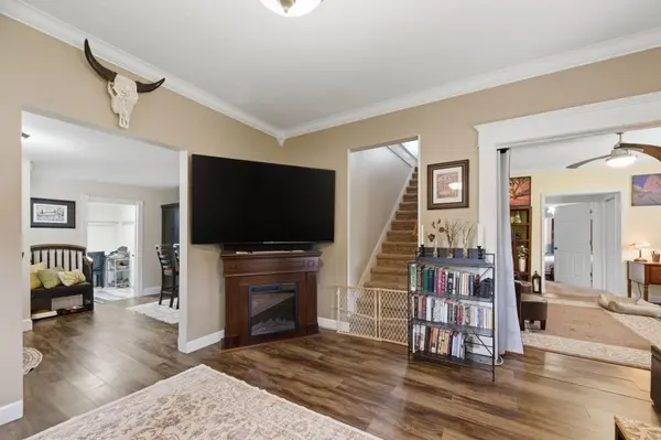 427 S Willow St, Douglass, KS 67039