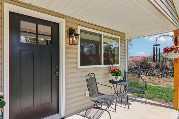 111 W Crawford ST, Landrum, SC 29356