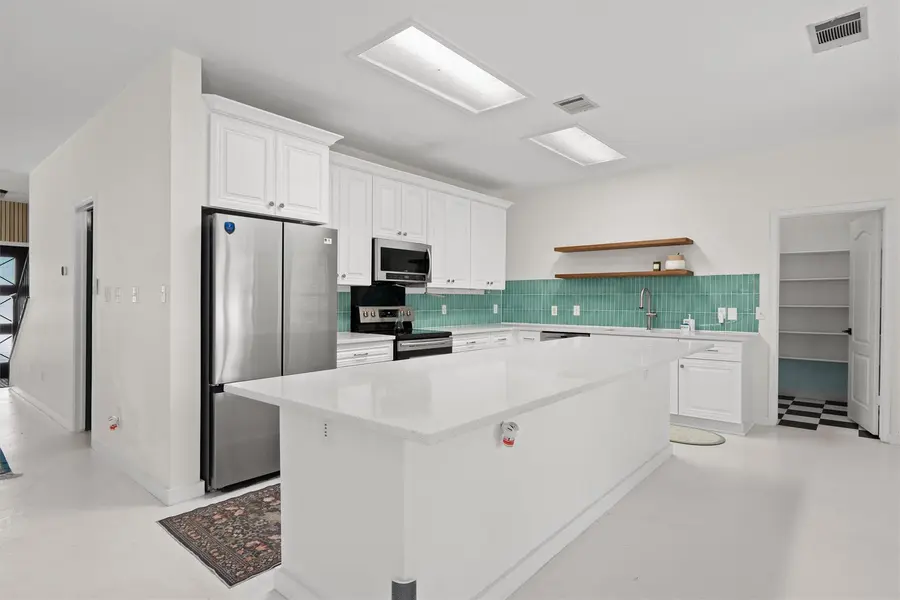 8353 Steamline CIR, Austin, TX 78745
