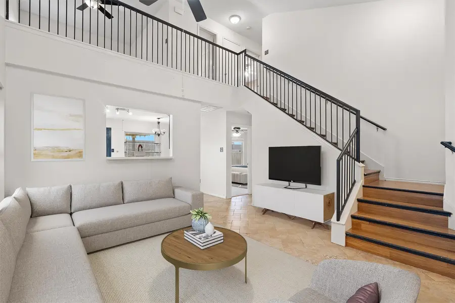 2040 Buckley LN, Round Rock, TX 78664