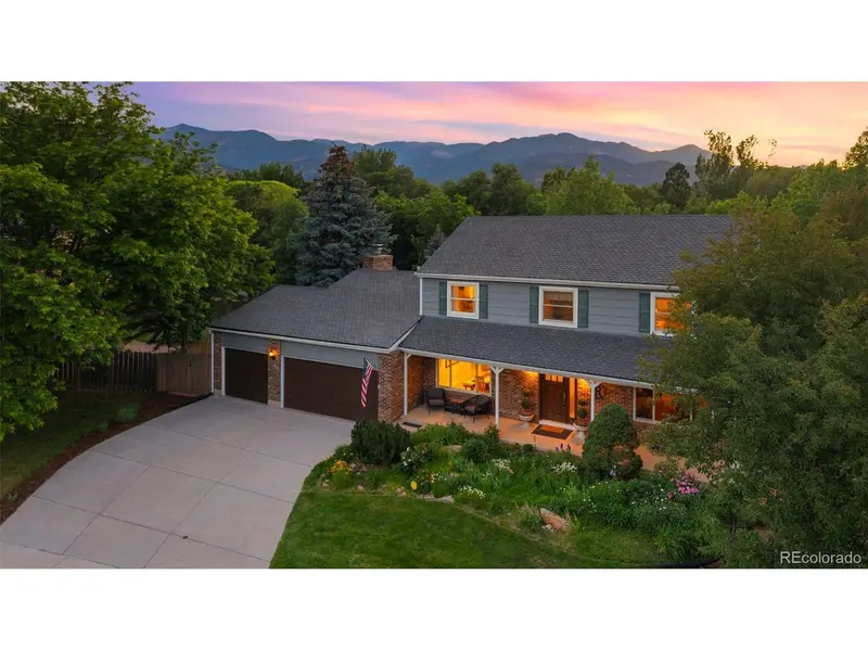 216 W Cheyenne Mountain, Colorado Springs, CO 80906