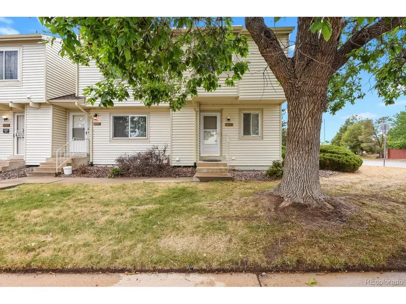 4290 S Mobile #A, Aurora, CO 80013