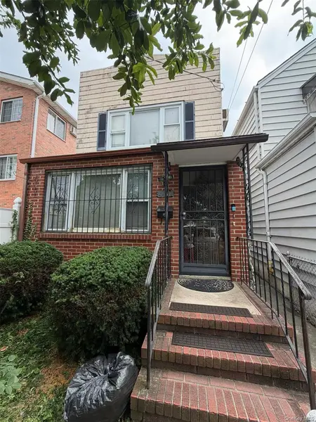 4641 161st ST, Flushing, NY 11358