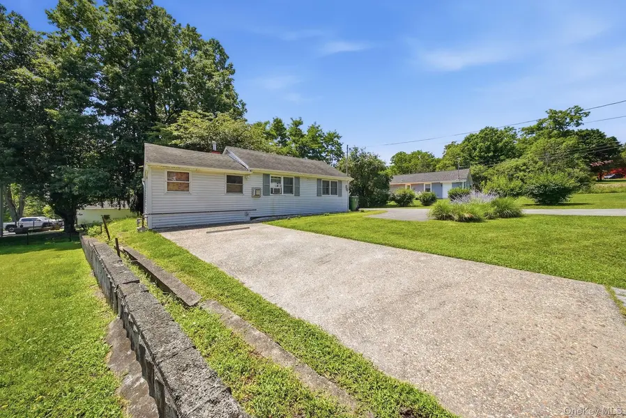 114 Glenmere AVE, Florida, NY 10921