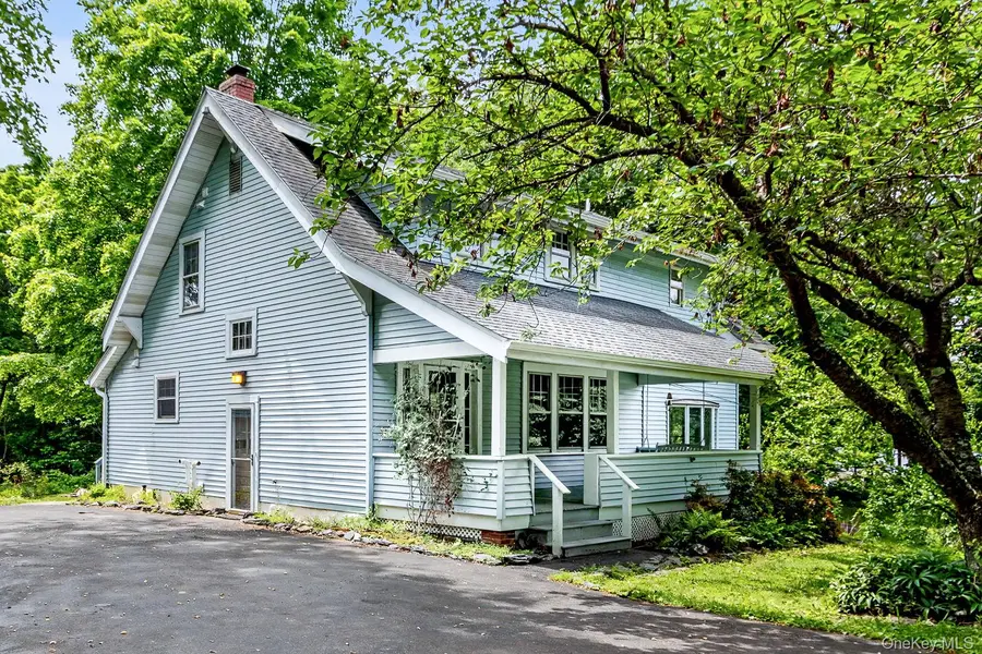 102 E Market ST, Hyde Park, NY 12538