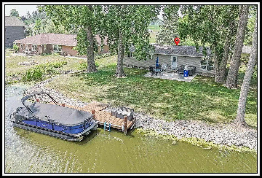 6752 LEE HARBOR LN, Oshkosh, WI 54902-9106